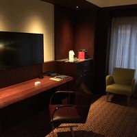 デスク周りも広いです