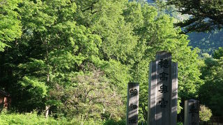 穂高岳を御神体とする穂高神社の奥宮。