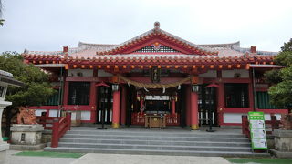 沖縄らしい神社