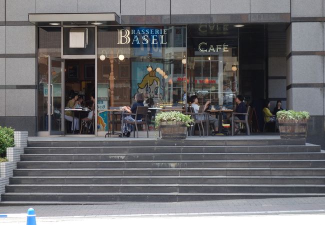 駅ちかのおしゃれなカフェ