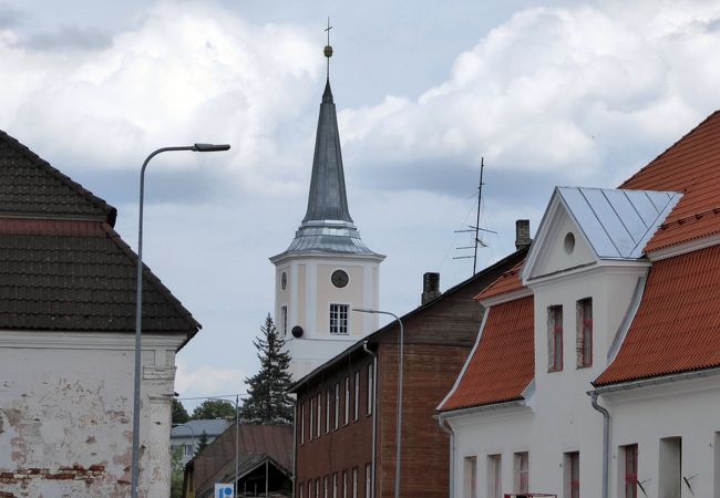 ヴァルガの町の中心部にある聖ヨハネ教会