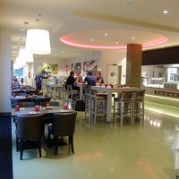 レストランだが一度も使わなかった．