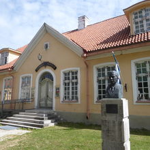 ラーネマー博物館は旧市庁舎を利用して開設されています