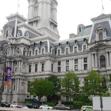 宮殿のような建物です