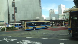 電車不通で土地勘のないところで乗車したが今はICカードがあるから便利。