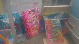 原爆で死んだ子の霊を慰める石碑