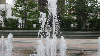 夏・・・噴水で涼んでいました