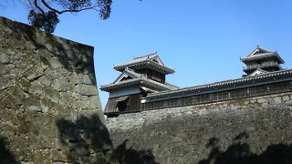 城内のあちこちに歴史を感じる櫓が残ってました