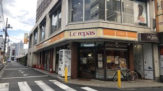 ベーカリー&カフェ ルパ 幡ヶ谷店