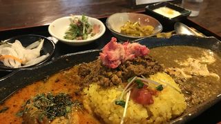 ニャンコちゃんがいるカレー屋さん