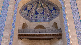 立派なイーワーン