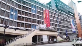 地階の食品売り場は是非とも訪れたい場所の一つ