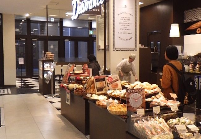イオンモールのデリフランス