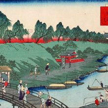 江戸時代に造られた柳原土手と柳の木です。柳森神社もあります。