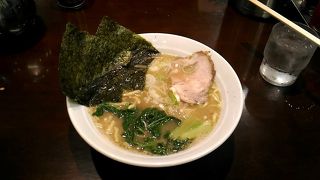 シメのラーメンに