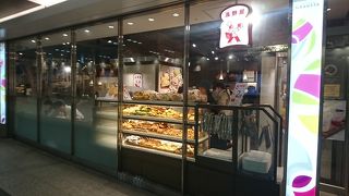 美味しい高級パンですが、やや高い