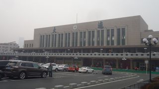 日本の上野駅がモデル～「ああ上野駅」のイメージ