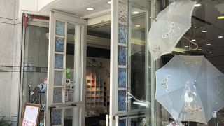 白のレースエプロンには夢があります