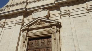 旧市街の頂点に立つ大聖堂