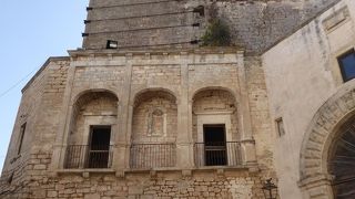 チェーリエ・メッサーピカ城