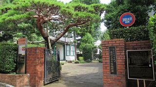 広くはないが別荘のようでとても寛げるところです