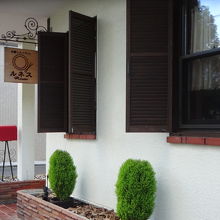 マンションの１階にあります。