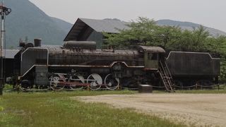 引退したSLがひっそりと。