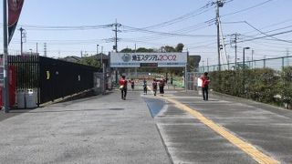 駅からは遠い。。。
