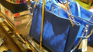 デパートのアウトレット