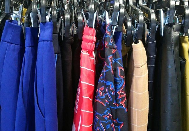 美品　アルマーニエクスチェンジ　M   ハワイの直営店で購入 アルマーニエクスチェンジ メンズ ARMANI EXCHANGE ロゴ