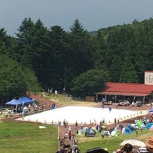 真夏の雪祭り