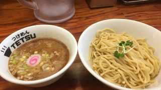 改札内のつけ麺屋