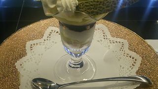 二階は予約できます