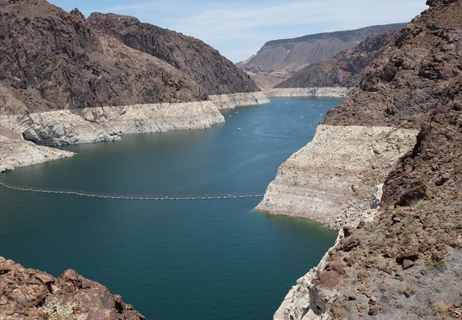 フーバーダム建設によって出来たアメリカ合衆国最大の人造湖