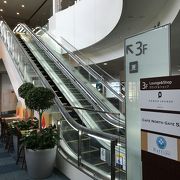 羽田空港第2ターミナル4階『エアポートラウンジ（北ピア）』がクローズし、3階に『POWER LOUNGE NORTH（パワーラウンジノース）』がオープン！