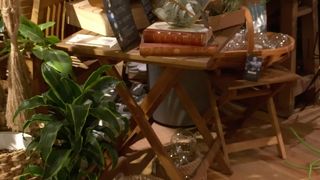 アクタス (新宿店) 