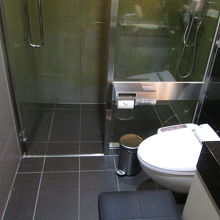 羽田空港国際線 ANAラウンジ (110番ゲート付近)