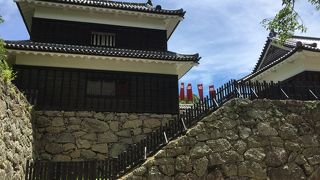 地形を巧みに使った城郭