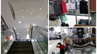 見事なぐらい客がいない。