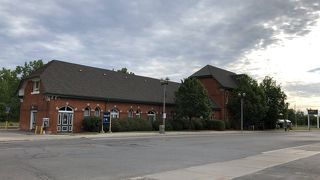 営業時間外は閉まってます。