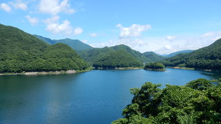 男鹿川をせき止めた人造湖。観光の香りはあまりない