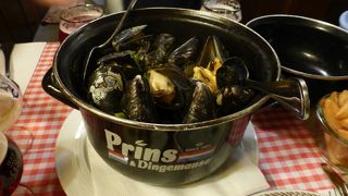 グランプラスでムール貝を満喫