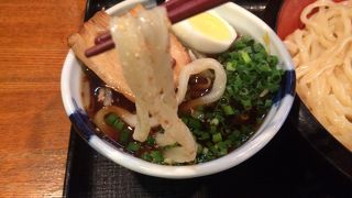 夜はちょうちんに騙されそう。