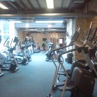 スポーツクラブの壁がお城の壁