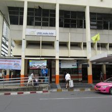 東バスターミナル (エカマイ)