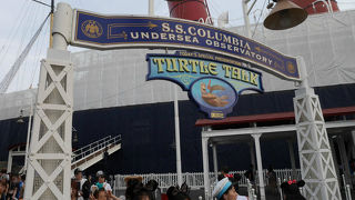 クラッシュとおしゃべりして「サイコー！」なひとときを