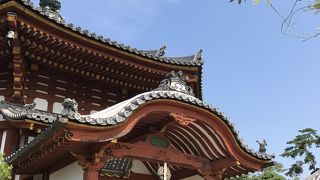 興福寺は南円堂から。