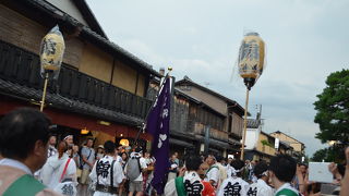 祇園さんには、御神輿巡行もあります