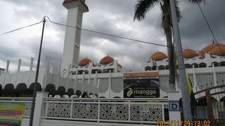 イポー鉄道駅から歩いてすぐのところにあるモスク