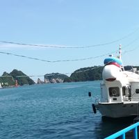 ホテルへの亀型連絡船